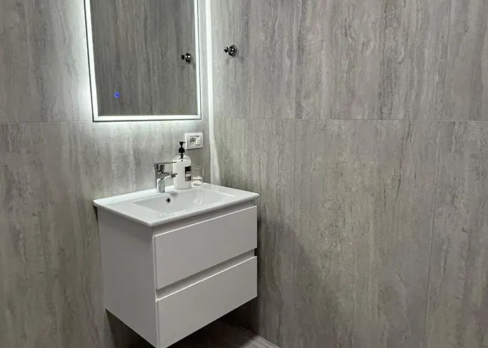 Apartment 10-th Floor Flat With Stunning View Tirana